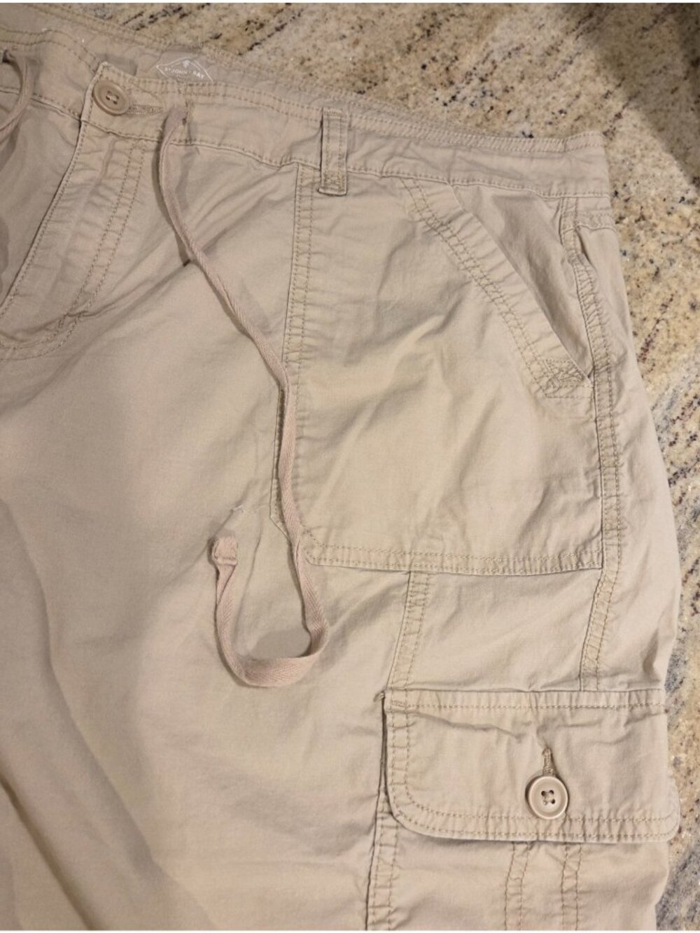 Woman’s 22W St. John’s Bay Capri Pants Tan Cargo Pockets Drawstring Cinch Hem - Picture 9 of 16